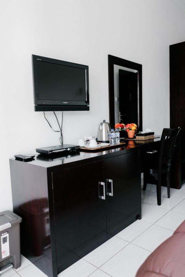Oyo 505 Saraswati Serenity Jimbaran  Exterior photo