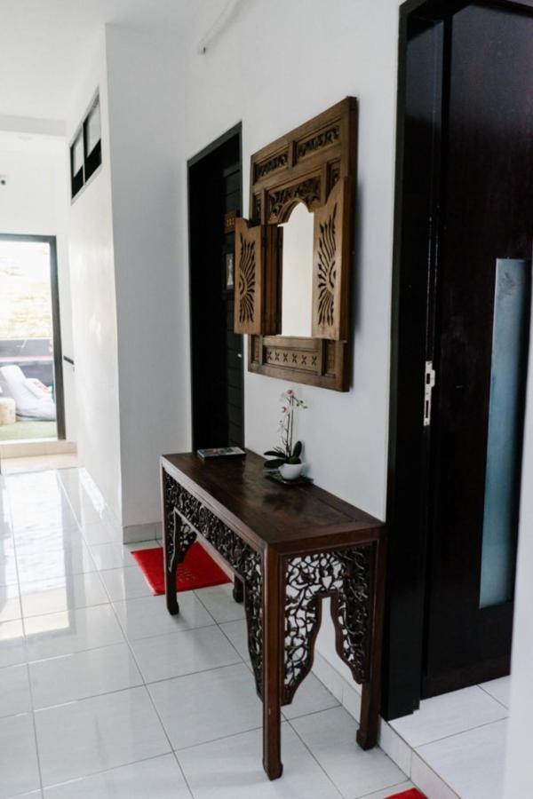 Oyo 505 Saraswati Serenity Jimbaran  Exterior photo